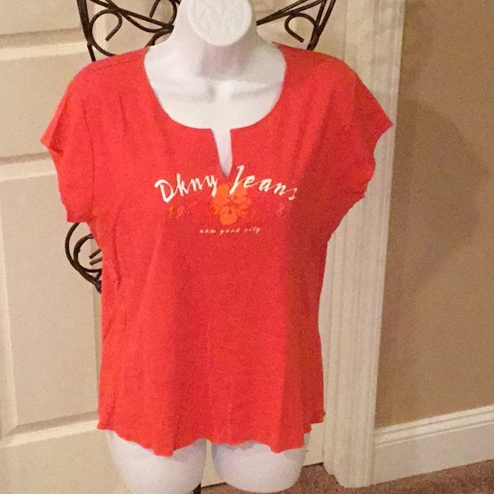 DKNY TEE 🏖
